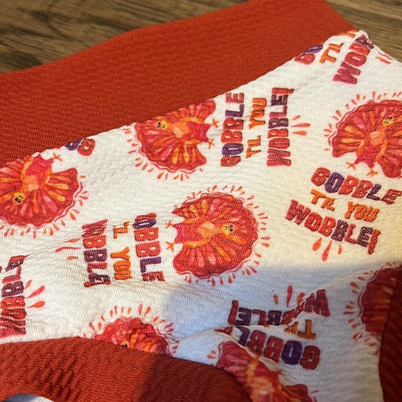 Thanksgiving “Gobble till you Wobble” bloomers size Newborn - Picture 2 of 5